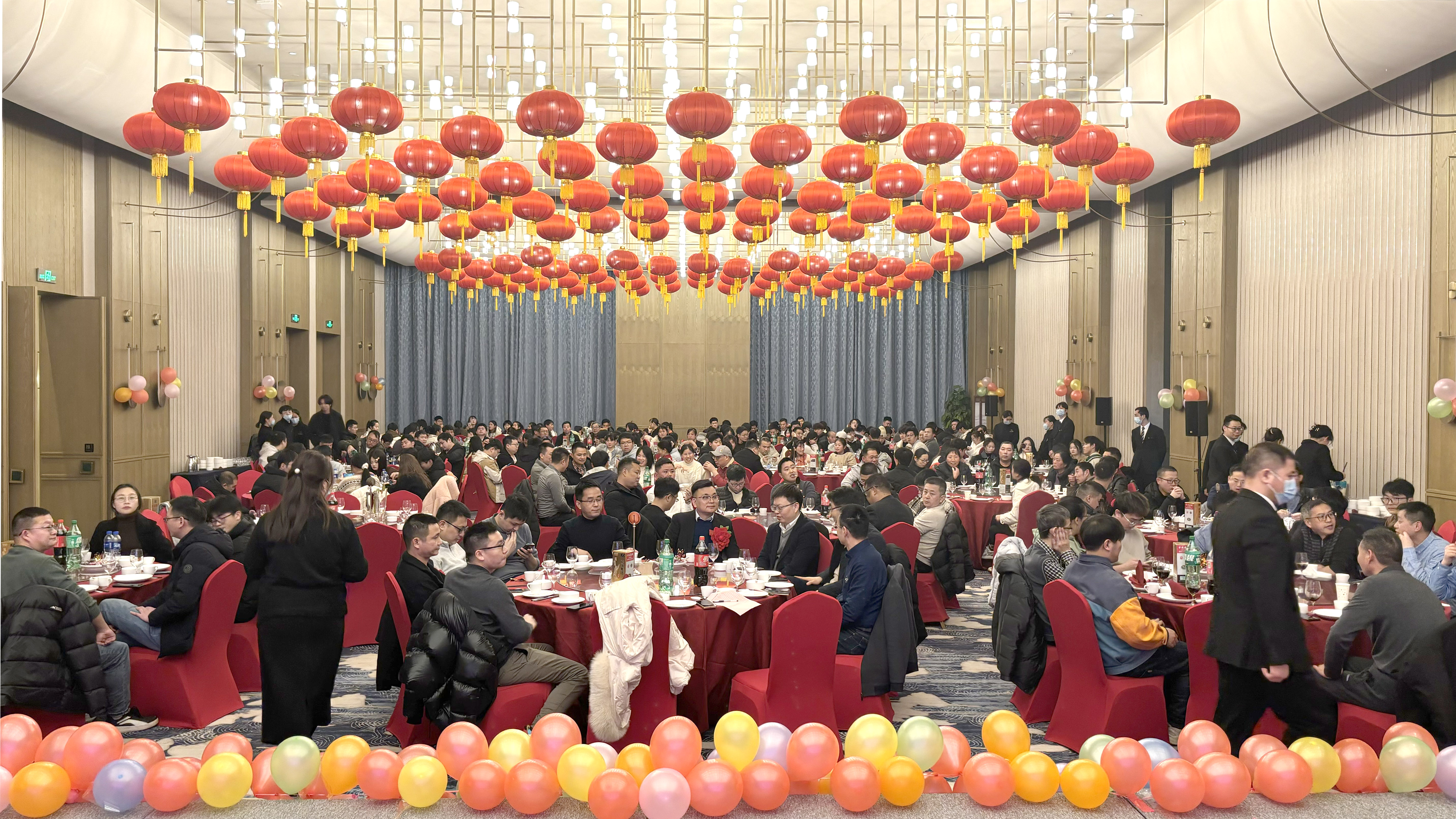 乘风破浪创佳绩 继往开来铸辉煌  Galaxy银河微2023年度表彰大会暨2024年迎春晚会胜利召开